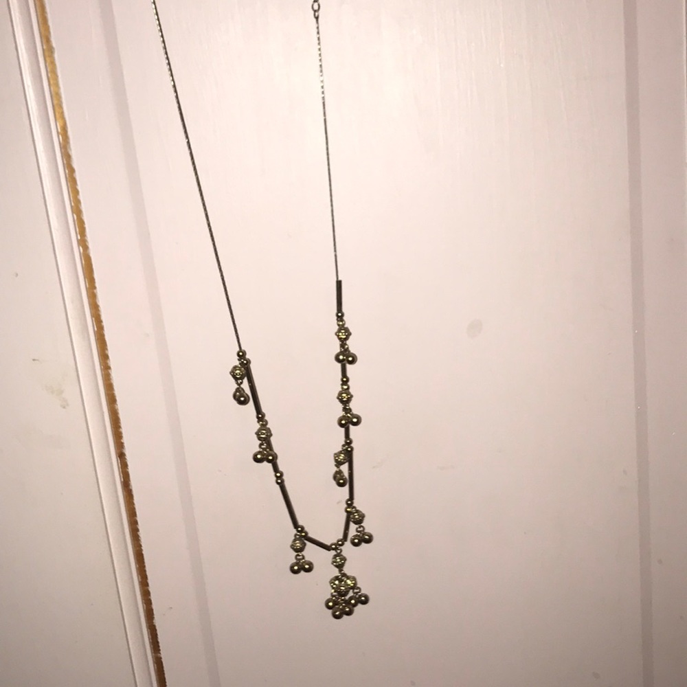 Old navy gold quirky necklace 💫